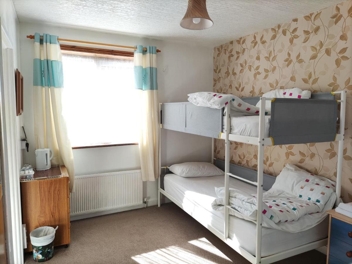 The Highfield Private Hotel Блекпул Екстериор снимка