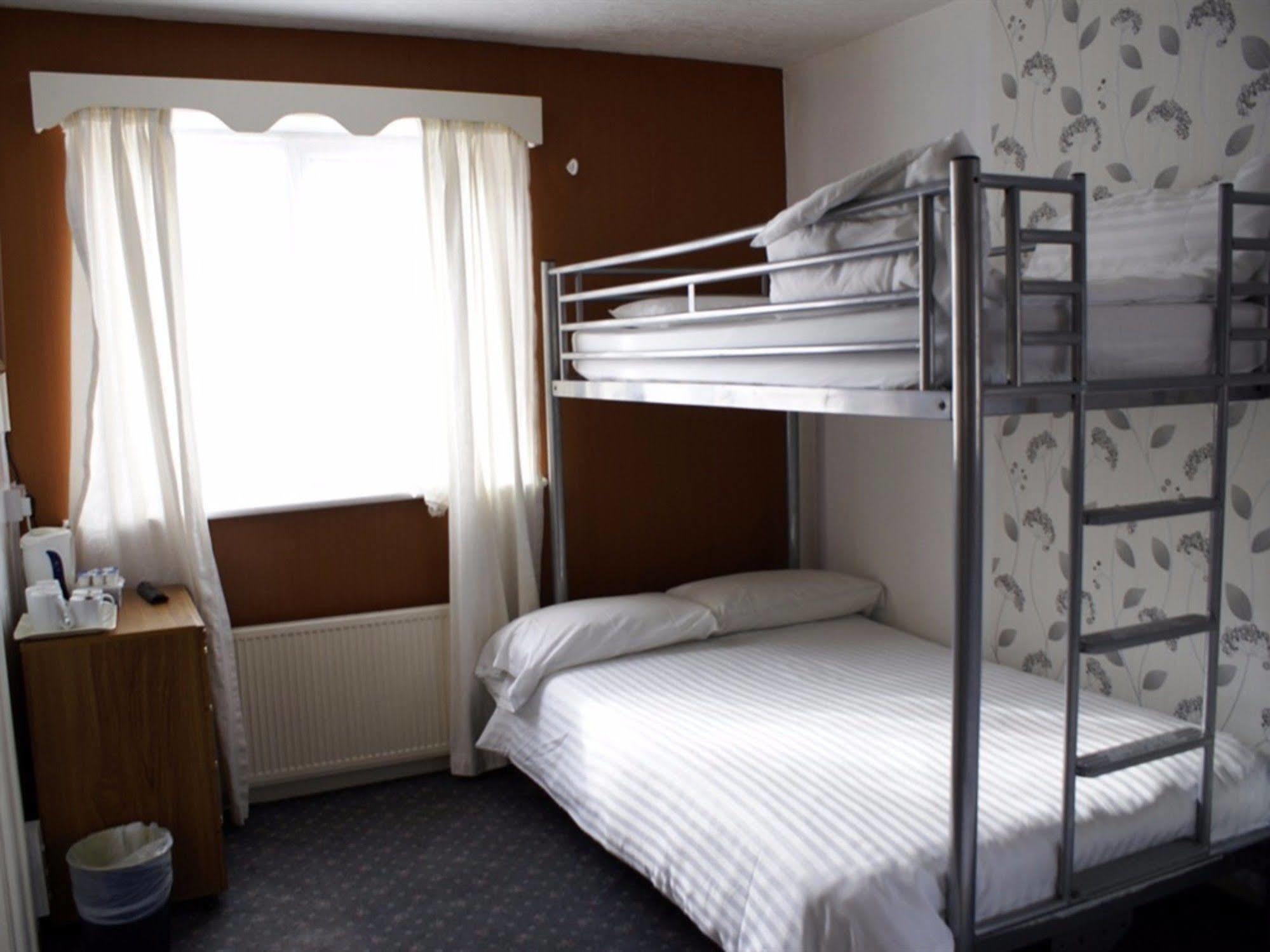 The Highfield Private Hotel Блекпул Екстериор снимка